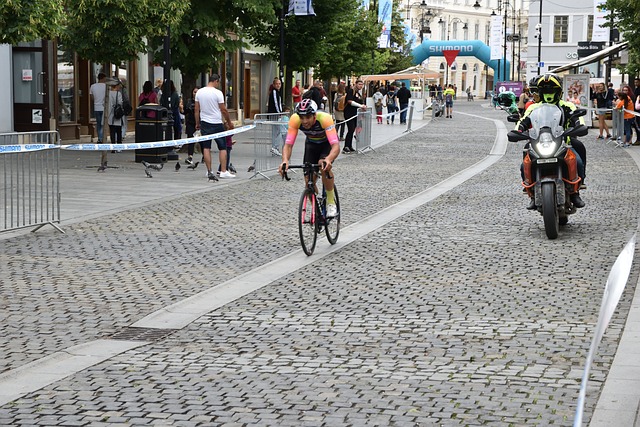 兰形成直接 兰形成直接